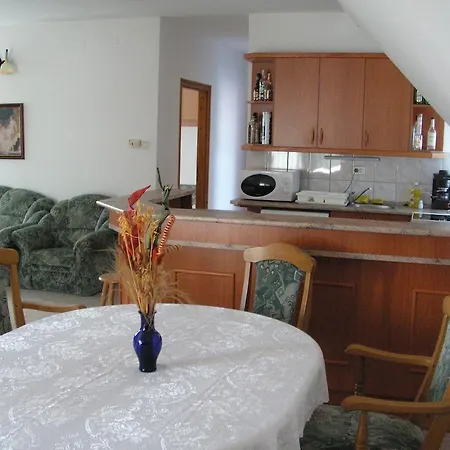 Otel Terezia Guest-house Vonyarcvashegy